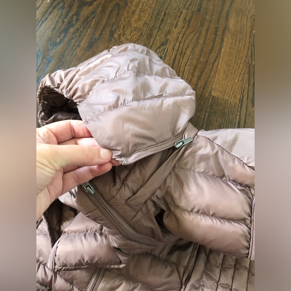 32 Degrees Women’s XS Mauve Pink Down Hooded Puffer Vest w/Pockets - EUC! - Picture 9 of 12